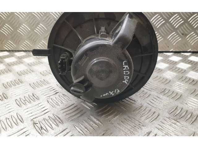 Вентилятор печки 195003 Volkswagen Caddy