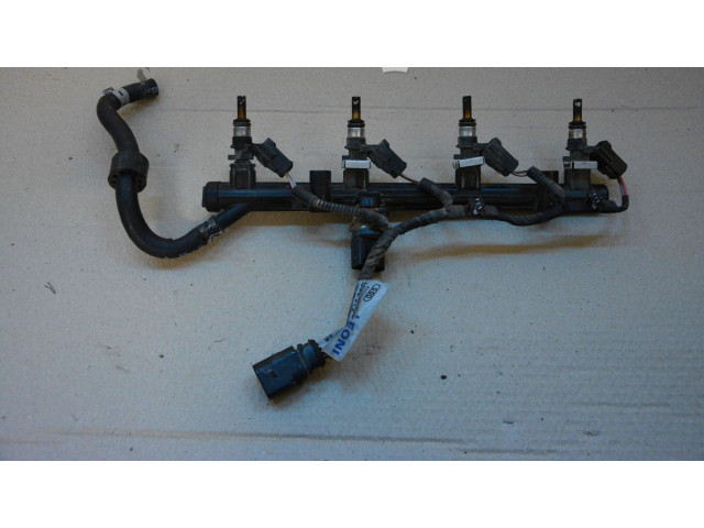 Vstřikovací lišta 06K133681A Volkswagen Tiguan