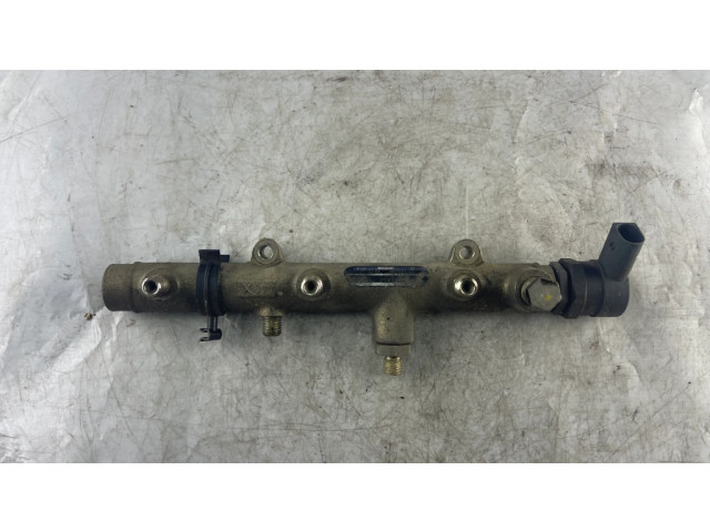 Топливная рампа F00R001823, 05913009J Audi A8 S8 D3 4E 3.0