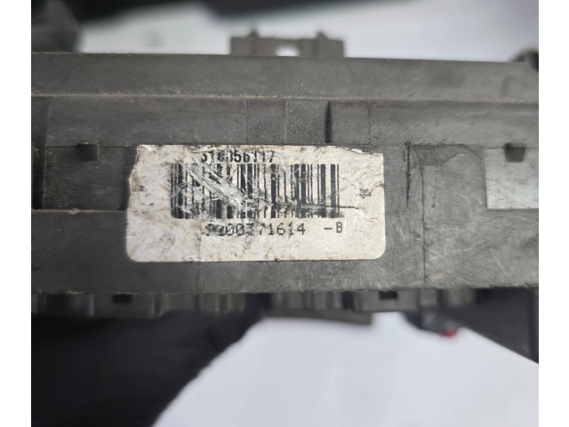 Pojistková skříňka 8200371614, 318056117 Renault Espace - Grand espace IV 2008