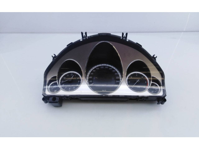 Přístrojová deska Mercedes-Benz CLK A209 C209 2009 A2125409547, A2C53257171