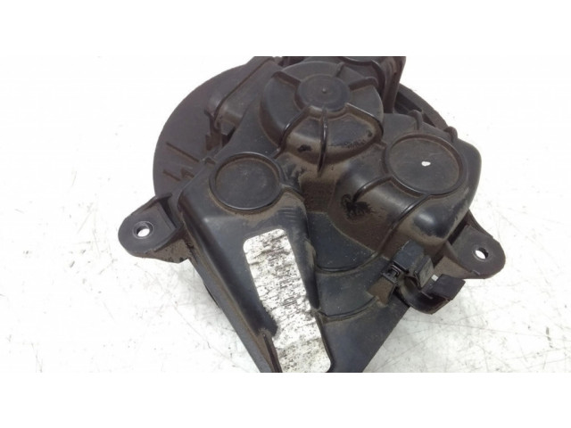 Вентилятор печки    X83N100827N   Opel Vivaro