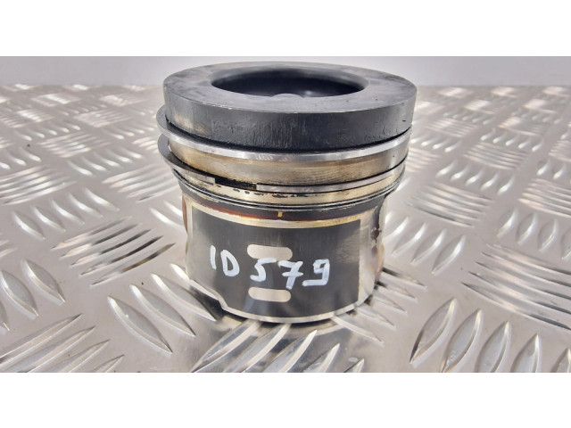  Поршень BHZ (DV6FC) BH01 1612784080  Peugeot 308 для дизельного двигателя 1.6