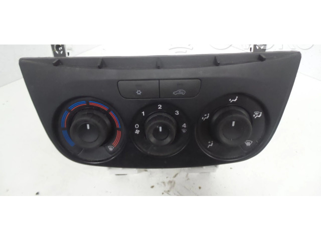 Блок управления климат-контролем 735498657, 95510823   Opel Combo D