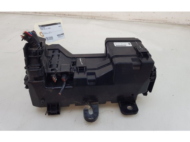 Блок предохранителей 1612190080, 821110HP00A Peugeot 108