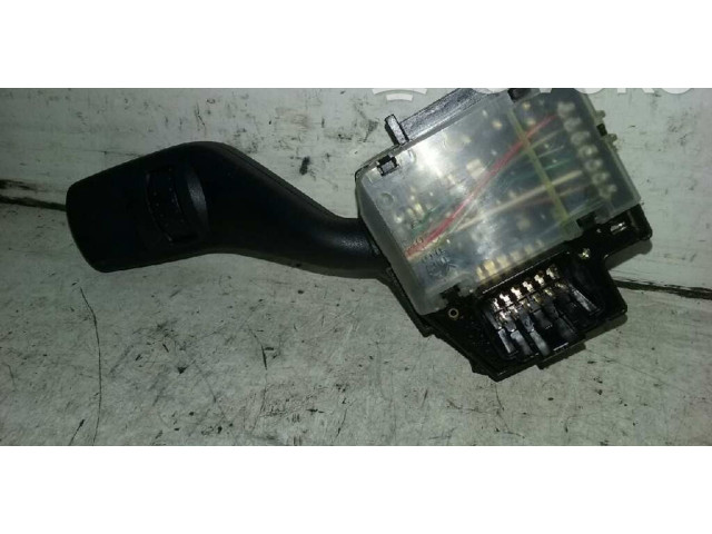 Ручка стеклоочистителей 1350067   Ford Focus