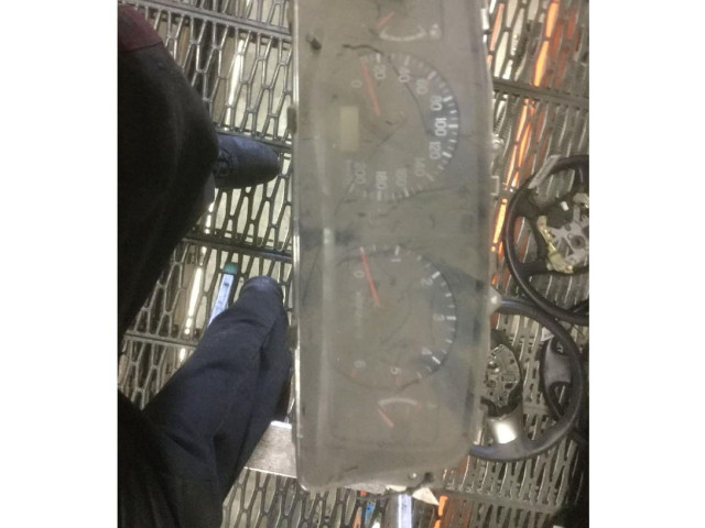 Přístrojová deska Mitsubishi Pajero 2002