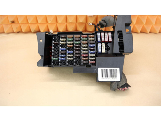 Блок предохранителей 1695451640   Mercedes-Benz A W169    