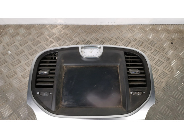 Дисплей 05064632AI Chrysler 300C