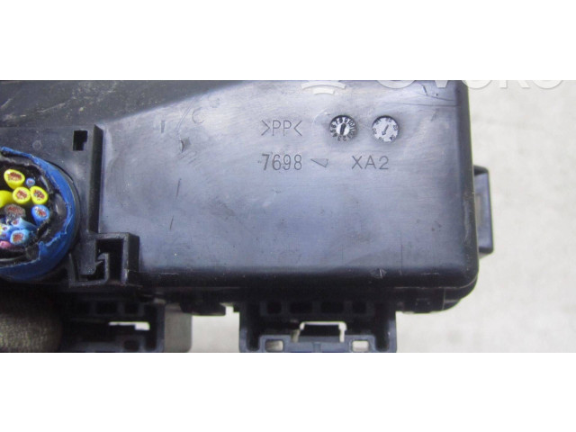 Блок предохранителей     Honda HR-V    