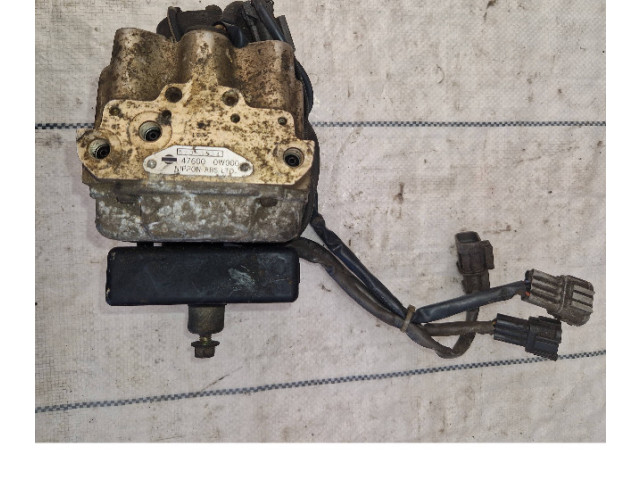 Блок АБС 476000w000 Infiniti QX4 1996 - 2002 года
