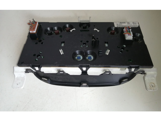 Přístrojová deska Nissan Almera Tino 2001 BU071, 2820639