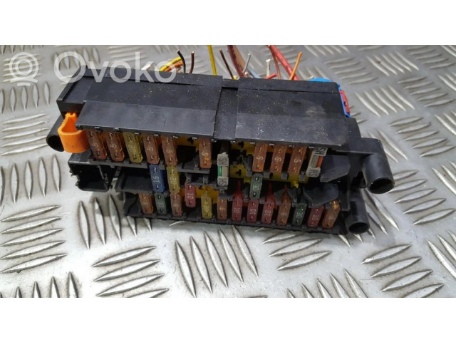 Блок предохранителей 9635519180, 289128 Citroen Xsara