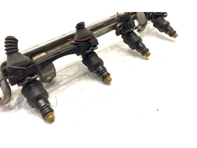 Топливная рампа 0280160557   Audi A3 S3 8L  