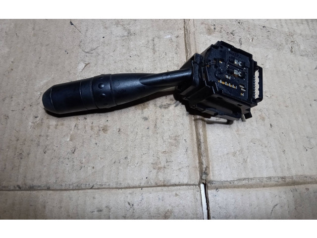 Ручка стеклоочистителей 17d714 Mitsubishi Colt