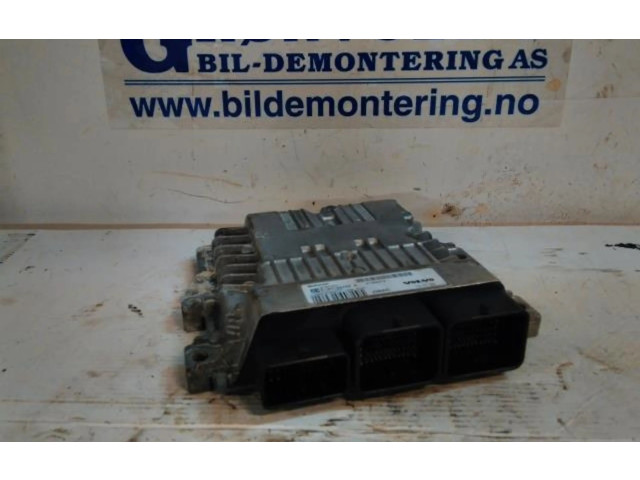 Блок управления двигателем Блок управления 31355712   Volvo V70
