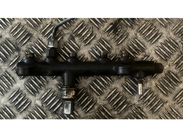 Топливная рампа 94675G01   Ford Kuga II 2.0  для двигателя T8MA