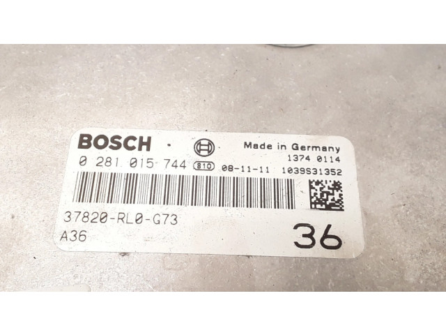 Блок управления двигателя 0281015744, 37820RL0G73 Honda Accord