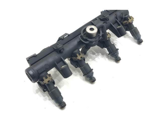 Топливная рампа    Volkswagen Polo III 6N 6N2 6NF  