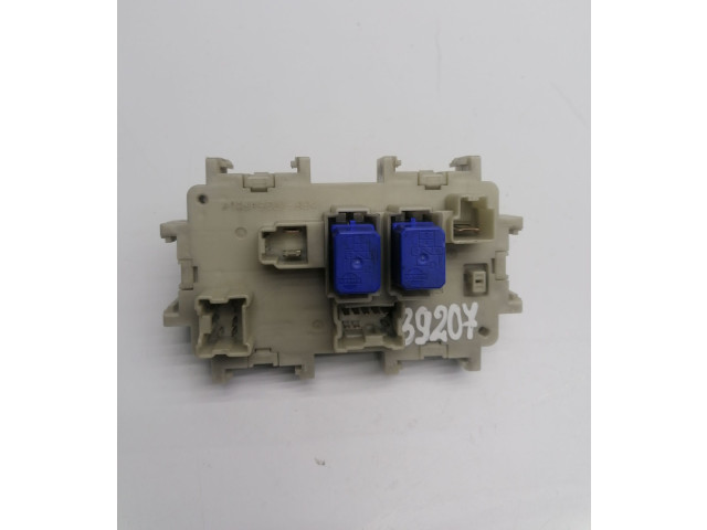   Pojistková skříňka    Nissan Murano Z50 2007