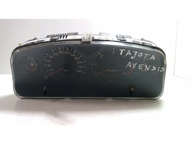 Přístrojová deska Toyota Avensis T220 2001 88458014