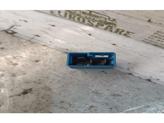 Pojistková skříňka 25230 Nissan Navara D40 2001