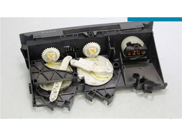 Блок управления климат-контролем 30613716 Volvo S40, V40