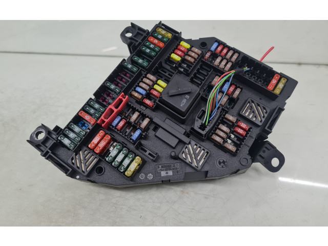 Pojistková skříňka 9252812 BMW 5 GT F07 2011