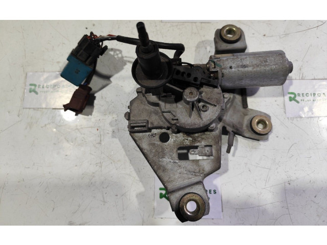 Моторчик заднего дворника 0390201545 Peugeot 306