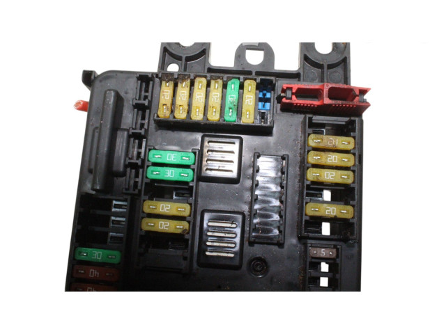 Pojistková skříňka 9389070 BMW 4 F32 F33 2017