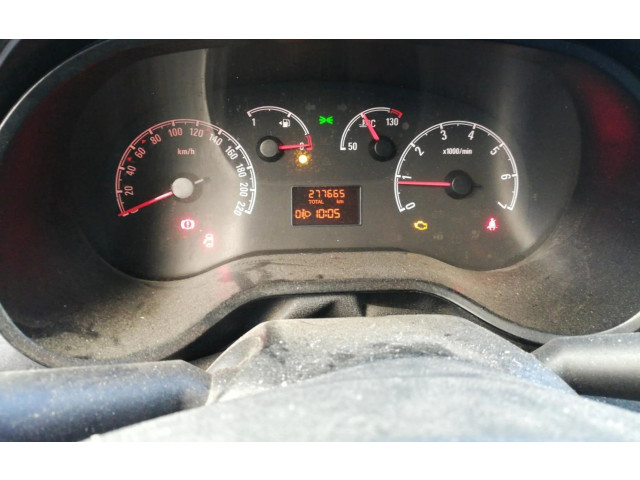 Панель приборов 95526726   Opel Combo D       