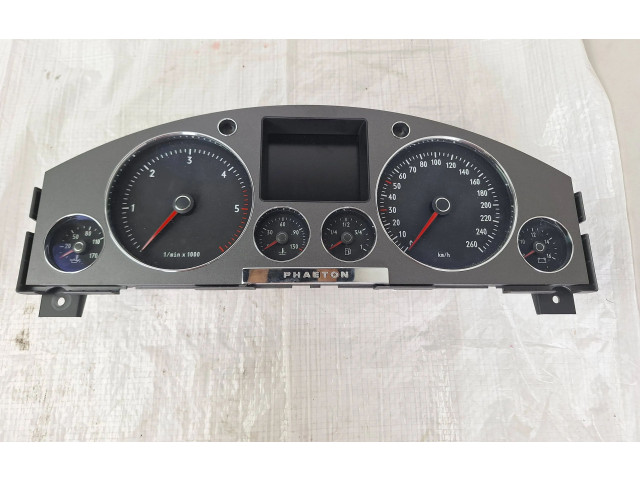 Панель приборов 3D0920885A   Volkswagen Phaeton       