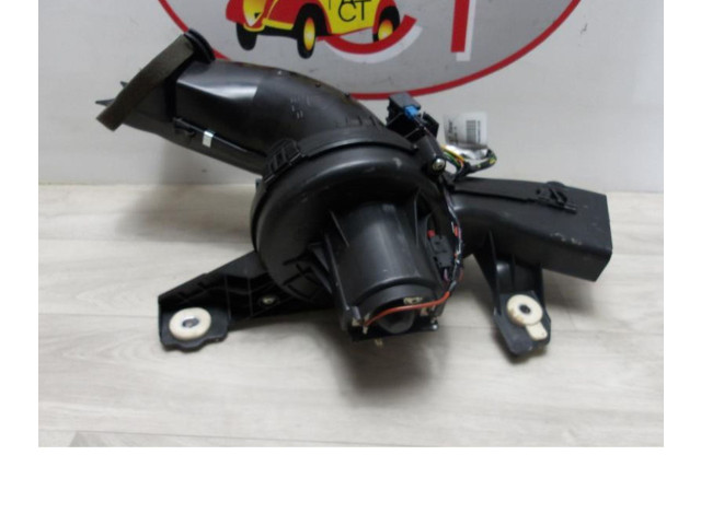 Вентилятор печки       Peugeot 5008