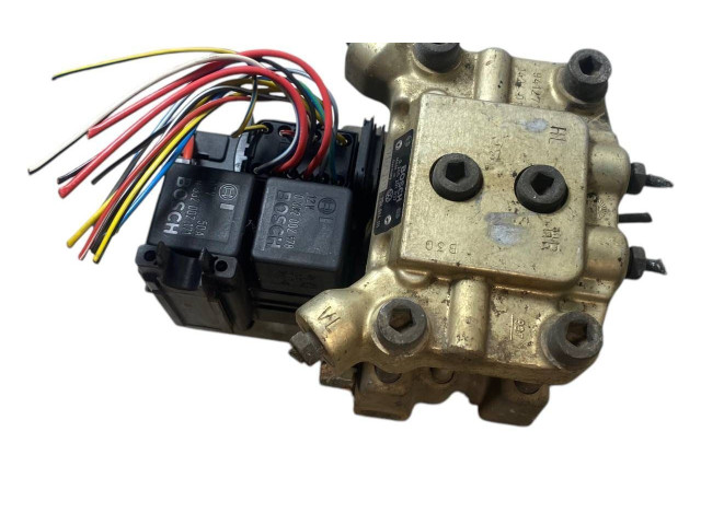 Блок АБС 0265201037, 701614111   Volkswagen  Transporter - Caravelle T4  1991 - 2003 года