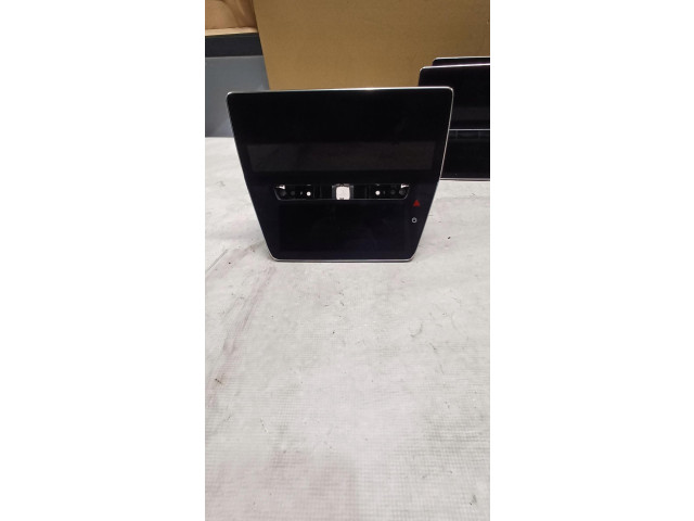 Дисплей    670274834   Maserati Grecale