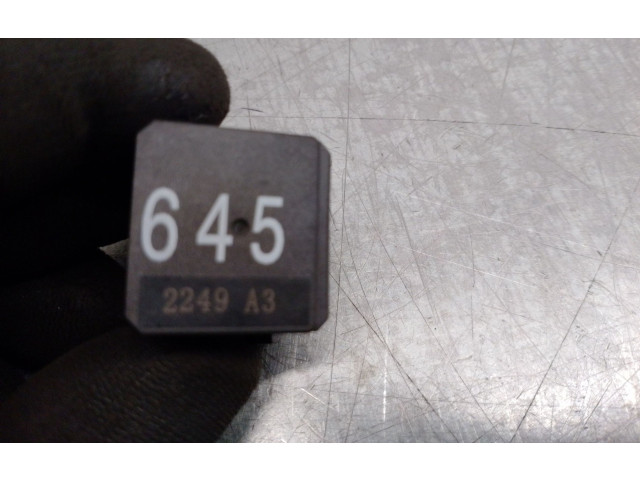 Pojistková skříňka 4H0951253A Audi A5 Sportback 8TA 2012