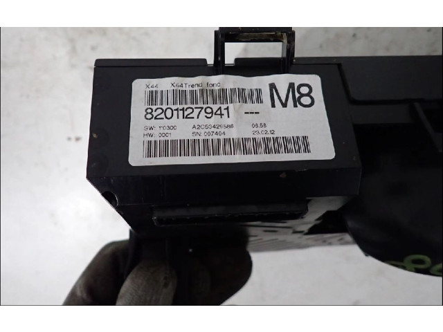 Панель приборов Renault Twingo II