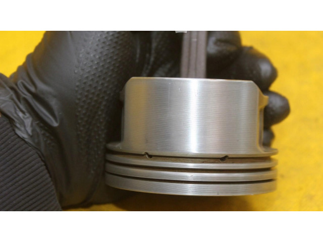 Поршень с шатуном 83L38 Volvo S60