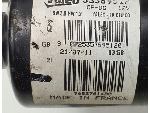 Двигатель стеклоочистителей