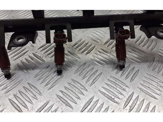 Vstřikovací lišta Suzuki Liana