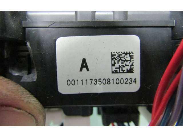 Блок предохранителей Infiniti Q50