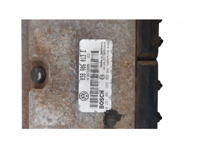 Блок управления двигателя 038906013E, 0281001689   Volkswagen Golf III