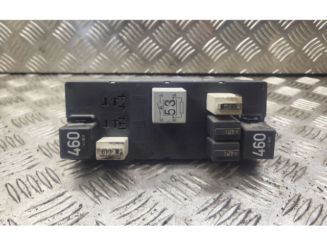 Блок предохранителей 3C0937049E Volkswagen Touran I