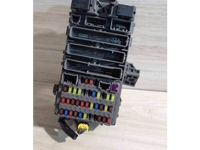 Pojistková skříňka 52535LE Honda Civic 2007