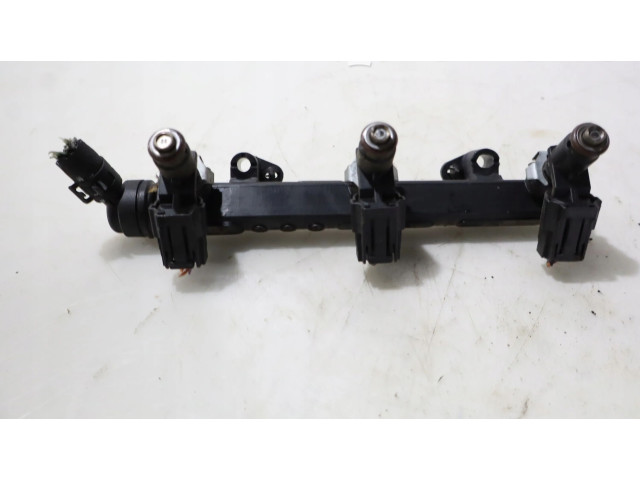 Топливная рампа Skoda Fabia Mk3 (NJ)