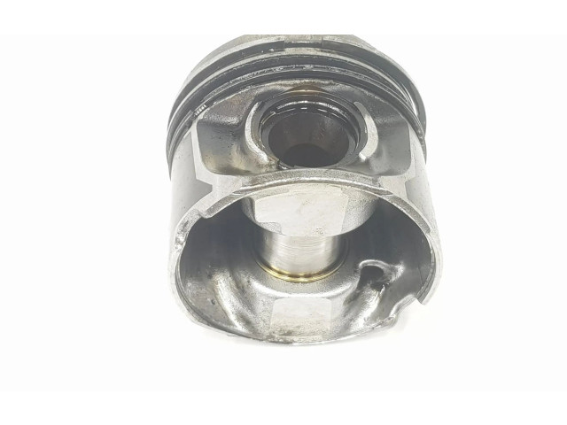 Поршень с шатуном 11257787063, 7787063 BMW X5 E53 для дизельного двигателя 3.0