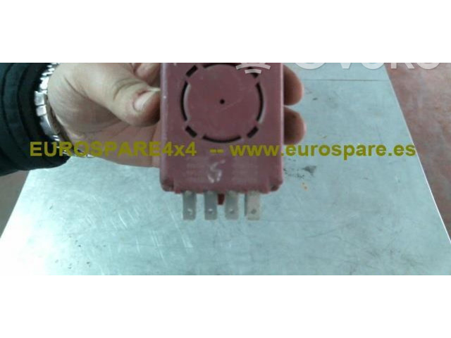 Блок предохранителей 56006063   Jeep Grand Cherokee (WK)    
