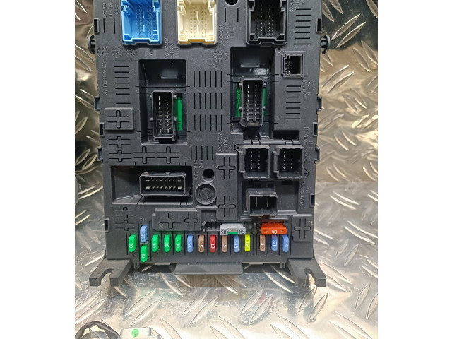 Řídící jednotka S180123008A, 9666681180 Peugeot 3008 I 2015