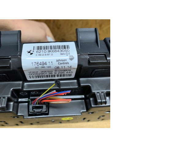 Přístrojová deska BMW 1 F20 F21 2011 9295445