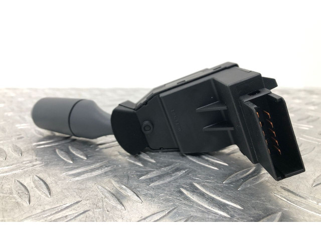 Turbodmychadlo Ручка стеклоочистителей 0001272 Peugeot 504